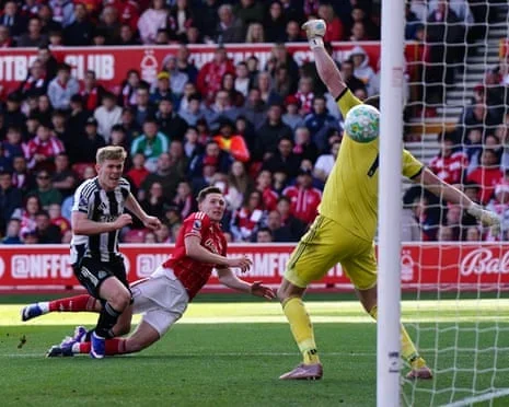 Elliot Anderson scores Nottingham Forest’s equaliser into the top corner from a tight angle.